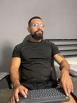 vincentjaxon online show from March 2026 09:14:01 PM