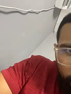 vincentjaxon online show from April 2026 08:32:02 PM