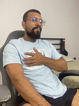 vincentjaxon online show from March 2026 06:19:02 PM