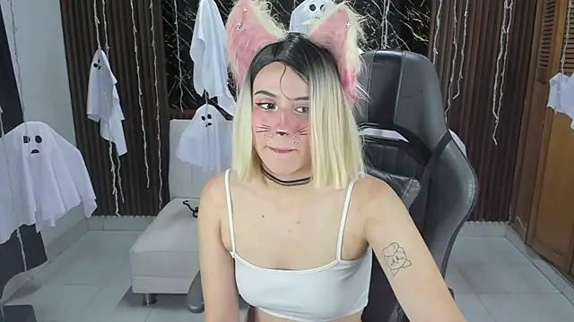 Anna17  online show from October 2025 11:09:02 AM