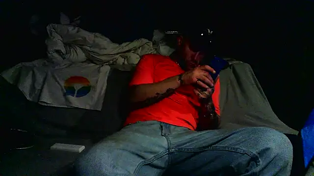 Luv2SuckBWC92 online show from March 2026 09:37:01 AM