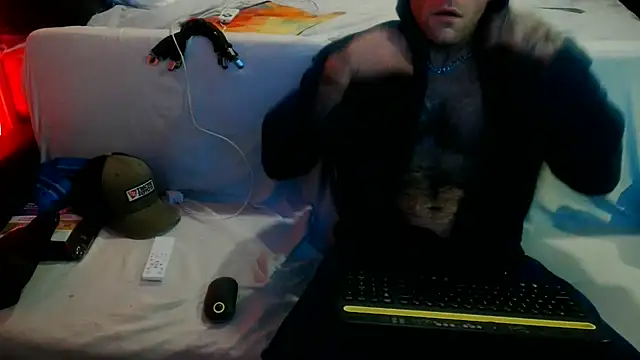 Luv2SuckBWC92 online show from September 2025 05:41:01 AM