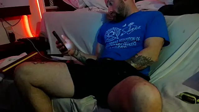 Snapshot of Luv2SuckBWC92 chatting on November 2025 11:36:01 AM Luv2SuckBWC92 online show from November 2025 11:36:01 AM