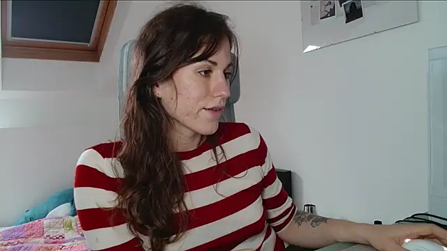 Snapshot of tsbubbles760 chatting on November 2025 12:20:01 PM tsbubbles760 online show from November 2025 12:20:01 PM