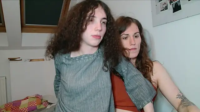 Snapshot of tsbubbles760 chatting on October 2025 08:28:01 PM tsbubbles760 online show from October 2025 08:28:01 PM