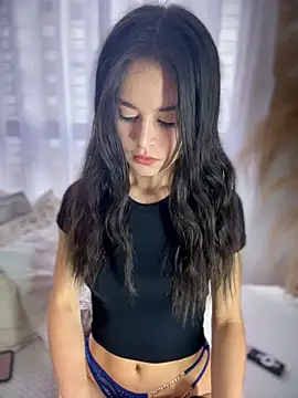 Sofi Leal online show from March 2026 12:23:01 PM