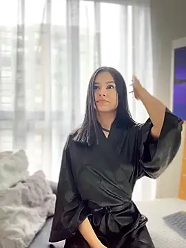 Sofi Leal online show from April 2026 12:33:01 PM