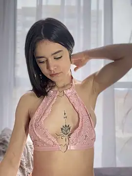 Sofi Leal online show from November 2025 02:54:01 PM