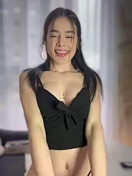 Snapshot of Sofi_Leal chatting on October 2025 12:28:01 PM Sofi Leal online show from October 2025 12:28:01 PM