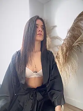 Sofi Leal online show from November 2025 12:52:02 PM