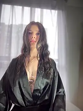 Sofi Leal online show from February 2026 12:29:02 PM