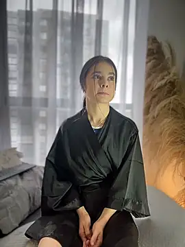 Sofi Leal online show from March 2026 12:21:03 PM