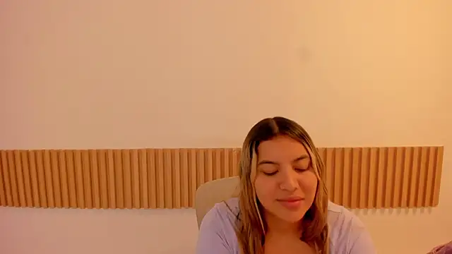 OliviaSweett online show from July 2026 06:37:02 PM