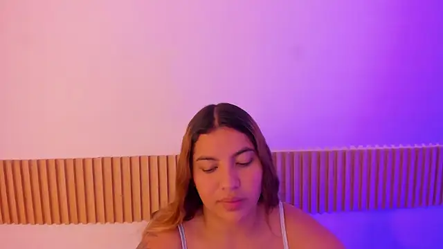 OliviaSweett online show from October 2025 07:15:02 PM