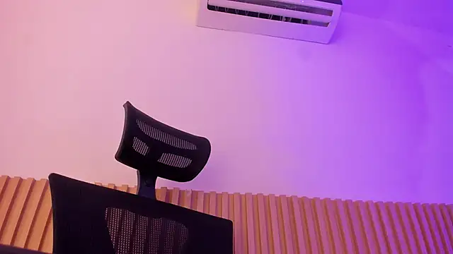 OliviaSweett online show from September 2025 06:48:01 PM