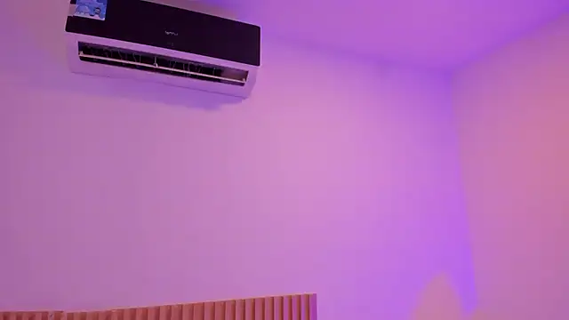 OliviaSweett online show from May 2026 07:01:02 PM
