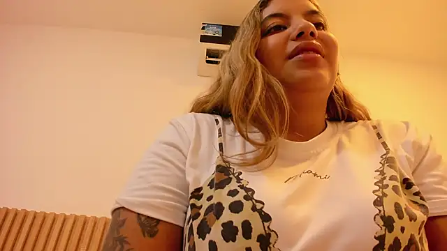 OliviaSweett online show from June 2026 06:34:01 PM
