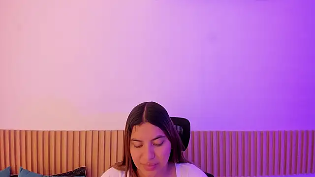 OliviaSweett online show from November 2025 06:13:01 PM