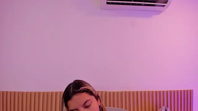 OliviaSweett online show from June 2026 07:42:02 PM