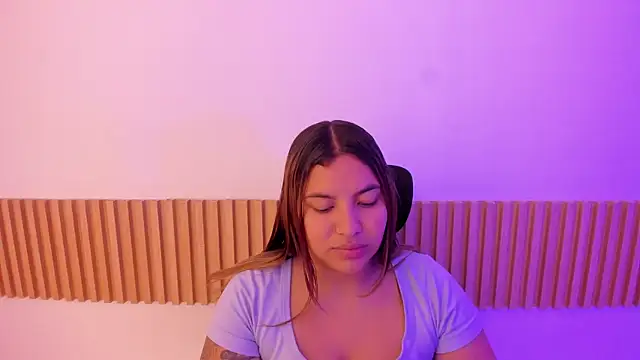 OliviaSweett online show from October 2025 07:02:01 PM