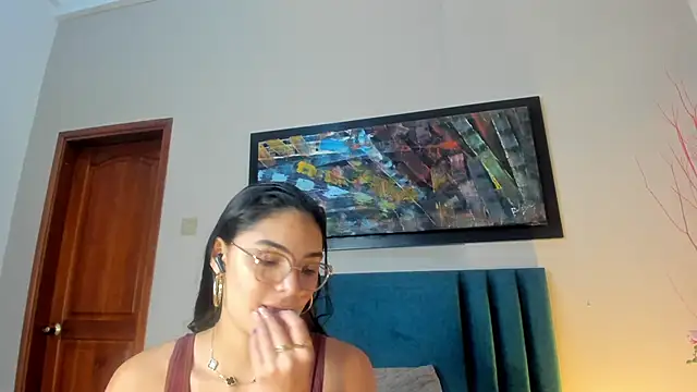 Snapshot of LunaAspen_ chatting on November 2025 05:39:01 PM LunaAspen online show from November 2025 05:39:01 PM