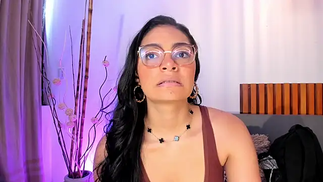 LunaAspen  online show from April 2026 06:11:02 PM