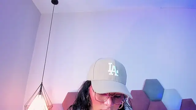 LunaAspen  online show from February 2026 06:21:01 PM