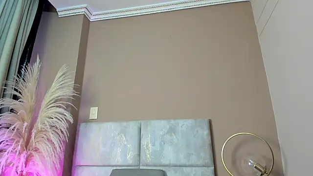 LunaAspen  online show from May 2026 06:47:02 PM
