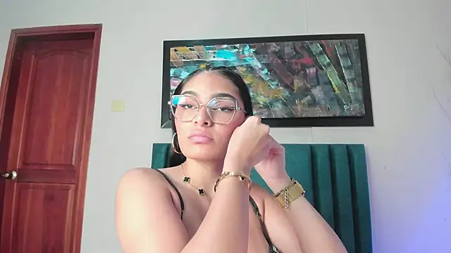 Snapshot of LunaAspen_ chatting on November 2025 05:49:02 PM LunaAspen online show from November 2025 05:49:02 PM