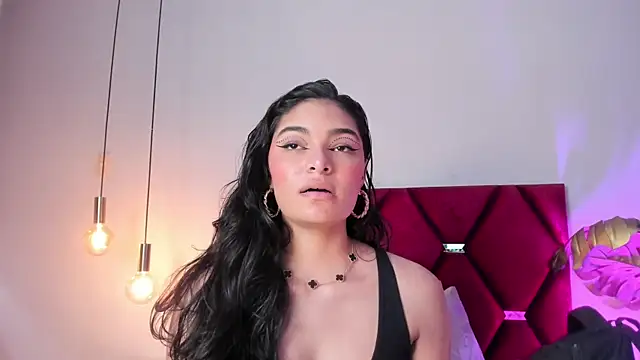 LunaAspen  online show from February 2026 06:07:01 PM