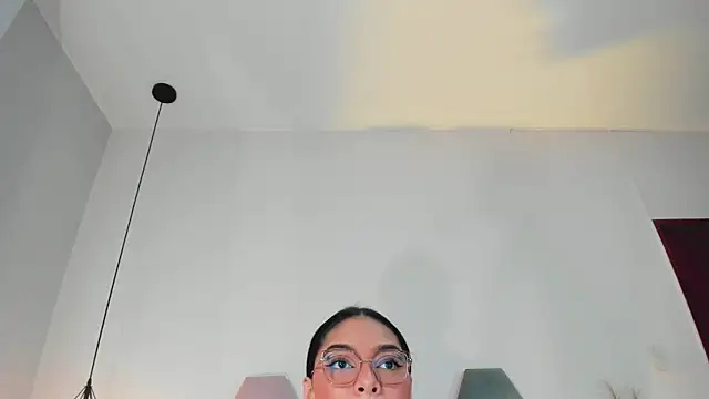 Snapshot of LunaAspen_ chatting on November 2025 06:18:01 PM LunaAspen online show from November 2025 06:18:01 PM