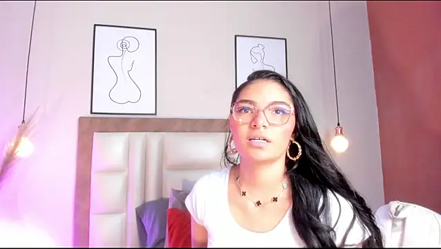 LunaAspen  online show from March 2026 06:02:01 PM