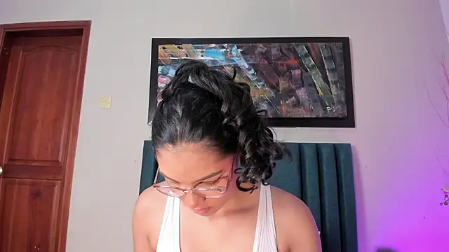 LunaAspen  online show from March 2026 06:01:01 PM