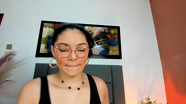 LunaAspen  online show from March 2026 06:12:01 PM