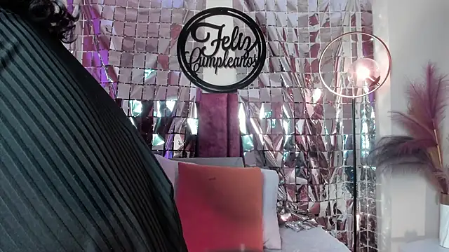 LunaAspen  online show from March 2026 06:09:01 PM