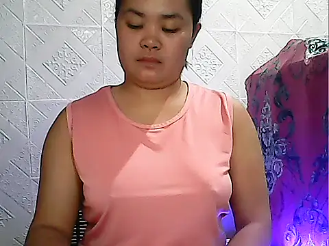 CreamyPussy4uxx online show from April 2026 12:56:02 PM