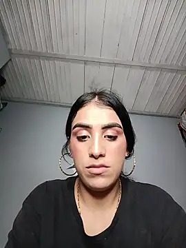 Bigtiti01 online show from May 2026 09:40:02 PM