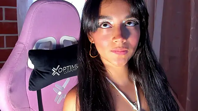 MelanyOconner online show from September 2025 03:18:01 PM