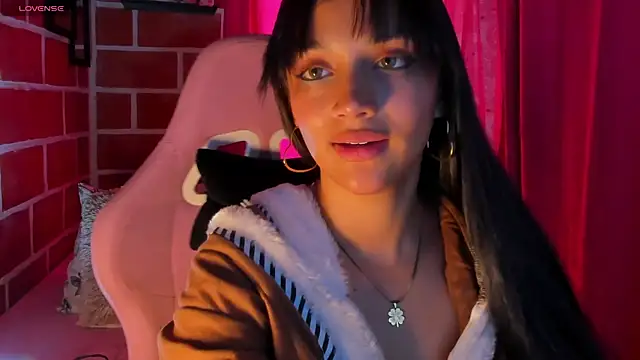 MelanyOconner online show from October 2025 04:39:02 PM