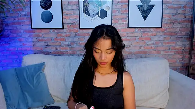 MelanyOconner online show from March 2026 12:16:01 AM