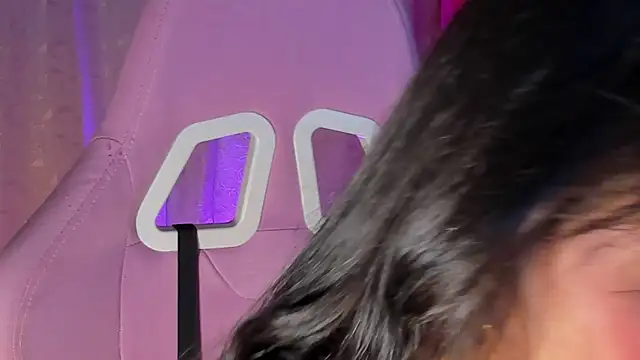 MelanyOconner online show from February 2026 04:08:02 PM