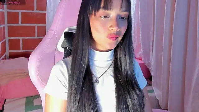 MelanyOconner online show from October 2025 04:07:02 PM