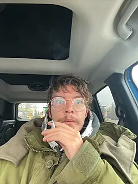 Snapshot of Hungboxer69 chatting on October 2025 09:11:02 PM Hungboxer69 online show from October 2025 09:11:02 PM