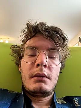 Snapshot of Hungboxer69 chatting on November 2025 10:03:02 PM Hungboxer69 online show from November 2025 10:03:02 PM