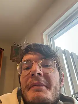 Snapshot of Hungboxer69 chatting on December 2025 08:50:01 PM Hungboxer69 online show from December 2025 08:50:01 PM