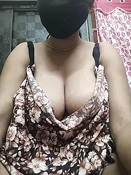 Snapshot of Devi-with-Ram chatting on February 2026 04:48:01 PM Devi-with-Ram online show from February 2026 04:48:01 PM