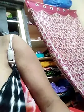 Snapshot of Devi-with-Ram chatting on October 2025 04:19:02 PM Devi-with-Ram online show from October 2025 04:19:02 PM