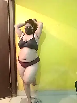 Cute Avni99 online show from February 2026 01:17:01 AM