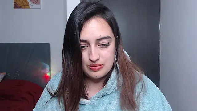 Meggan n online show from November 2025 03:32:02 AM