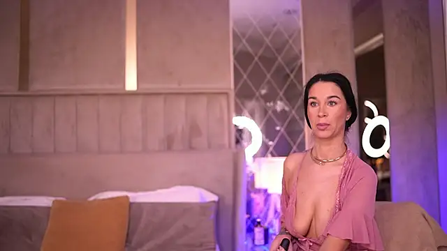 FrancescaDante online show from February 2026 06:53:02 AM